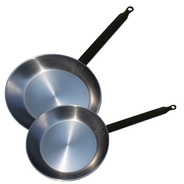 Lot 2 poêles à frire en fer Ø 28/32 cm