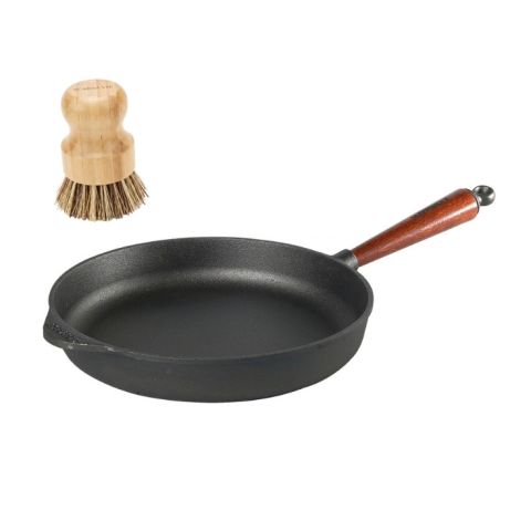 Grande sauteuse en fonte 28 cm avec sa brosse à vaisselle écologique