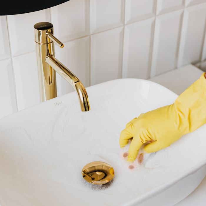 Nettoyage lavabo éponge fibre