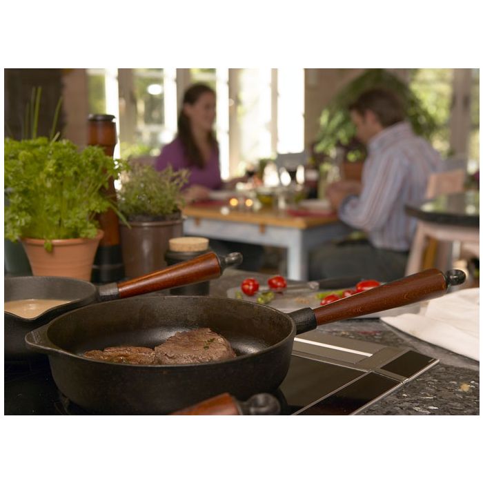 preparation du repas avec sauteuse skeppshult