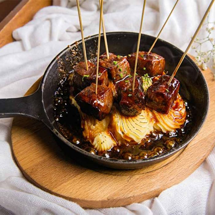 Présentation recette dans la poêle fonte