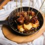 Présentation recette dans la poêle fonte