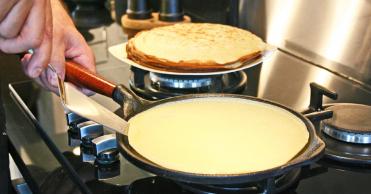 Comment utiliser une crêpière en fonte ? | Conseils Pratiques